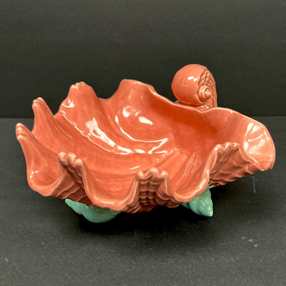 Vintage FITZ & FLOYD Ceramic Coquille shell shaped candy / trinket  Dish